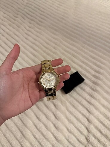 Beden Guess Pırlantalı Altın Saat