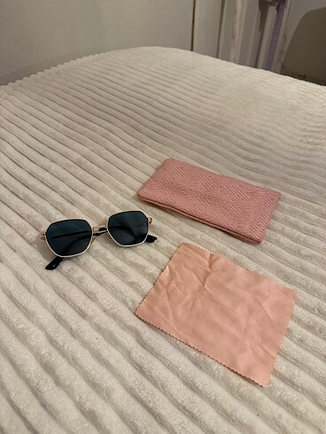 H&M Güneş Gözlüğü