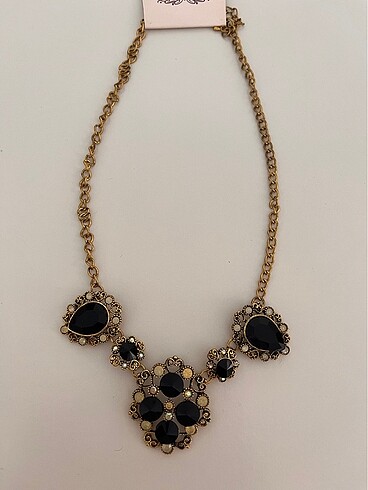 Accessorize Kolye