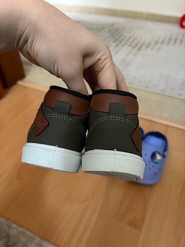 LC Waikiki Haki erkek çocuk bot