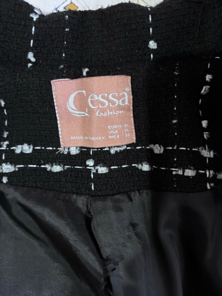 Düğmeli Siyah Kareli Midi Kadın Kaban - Görsel 4