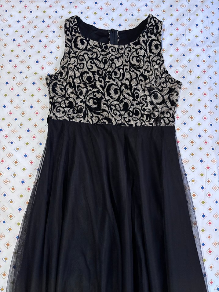 Nakışlı ve Boncuk Detaylı Siyah Uzun Abiye Elbise - Görsel 2