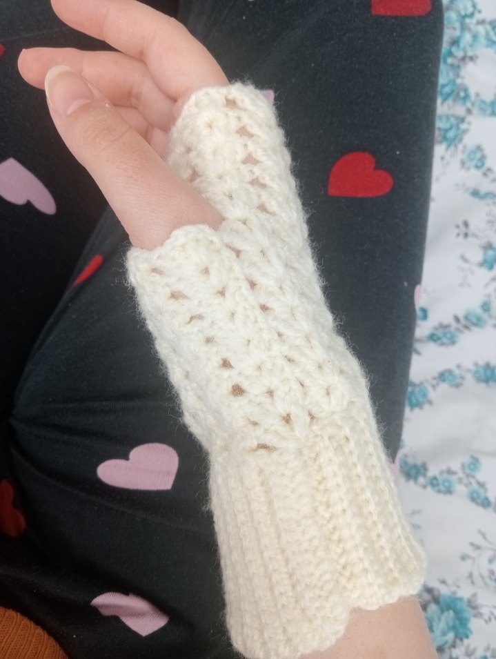 Beyaz Örgü Bohem Kadın Eldiveni - Görsel 2