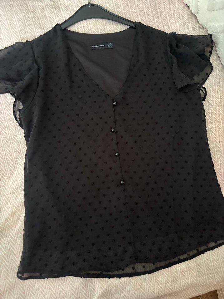 Düğmeli Siyah Nakışlı bluz - Görsel 2