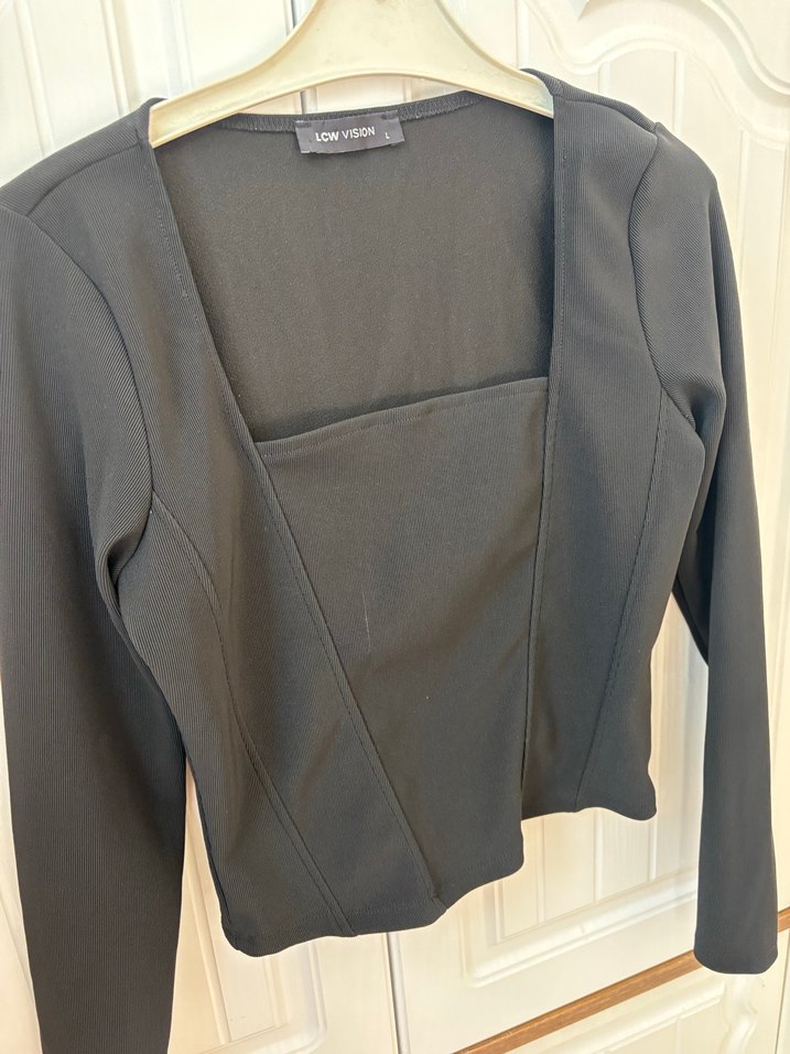 Siyah V Yaka Kadın Bluz - Görsel 3