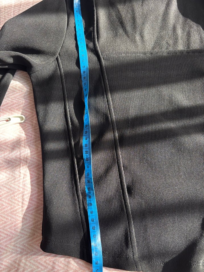 Siyah V Yaka Kadın Bluz - Görsel 5