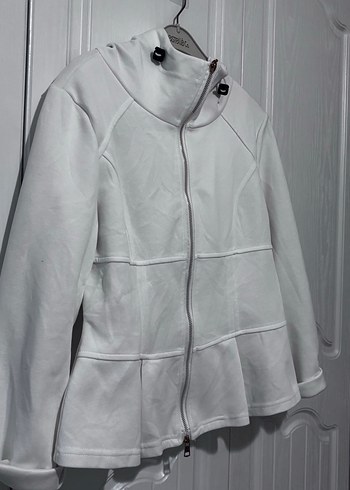 Beyaz Fermuarlı Kadın Spor Ceket - Görsel 4