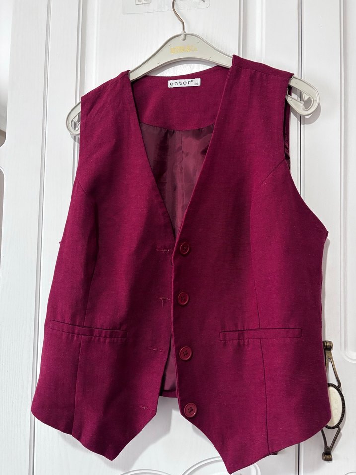 Düğmeli Bordo Kadın Yelek - Görsel 3