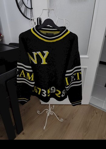 Siyah Desenli Örgü Kadın
kazak - Görsel 2