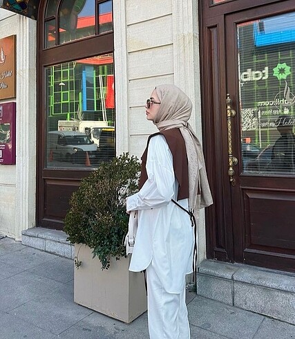 42 Beden Tesettür Yelekli gömlek tunik