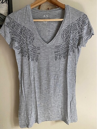 Armani Tshirt