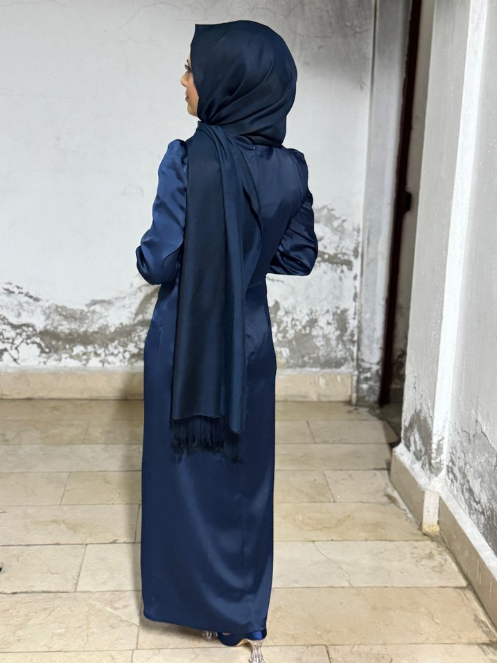 Lacivert Uzun Drapeli Tesettür Abiye Elbise - Görsel 4
