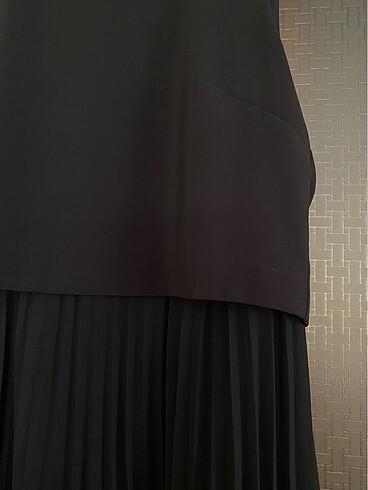 H&M H&M siyah pilili elbise