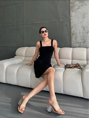 Siyah yazlık elbise - Görsel 2