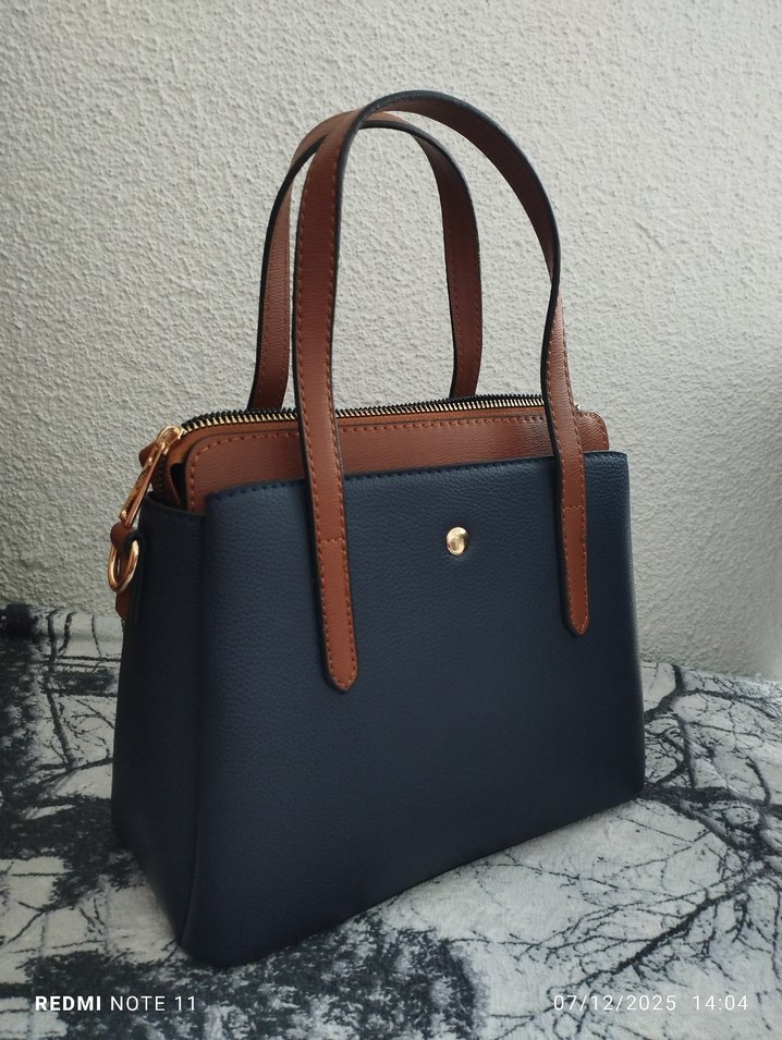 Klasik Şıklıkta Mavi Deri Kadın Çanta - Görsel 2