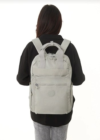 açık gri Minimalist Fermuarlı Sırt Çantası - Görsel 2