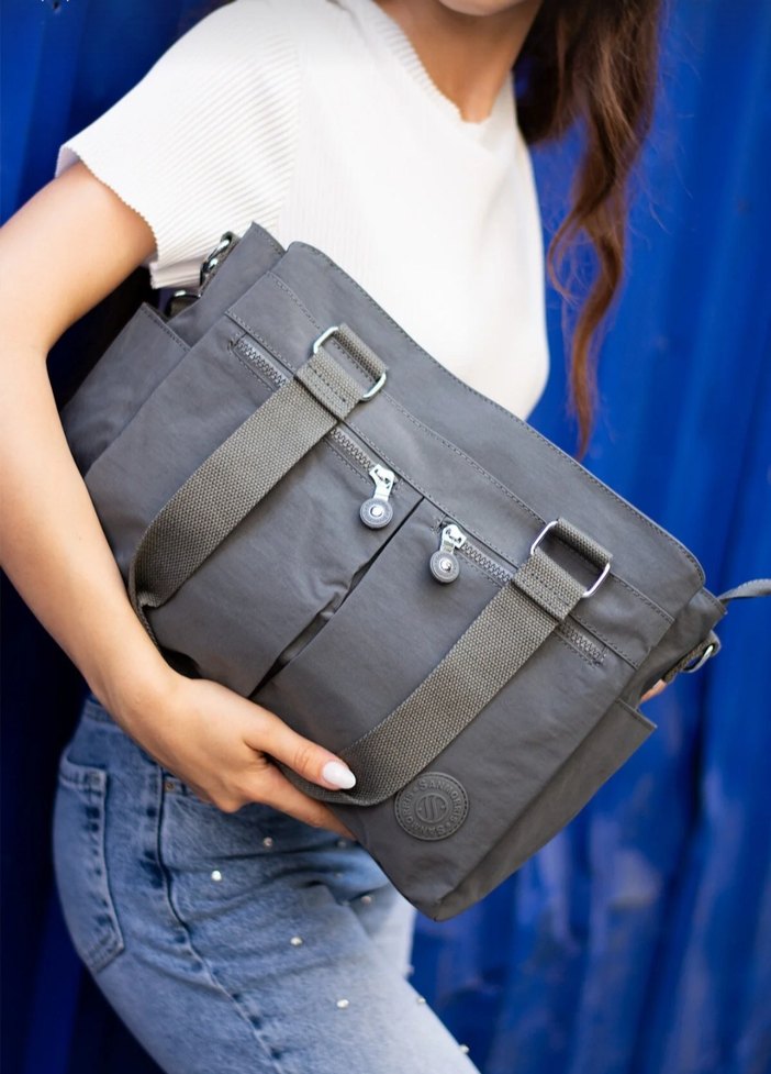 Gri Fermuarlı Kadın Omuz Çantası şu geçirmez - Görsel 2