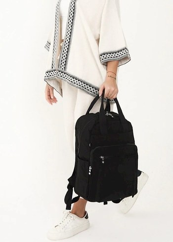 Siyah Minimalist unisex  Sırt Çantası - Görsel 2