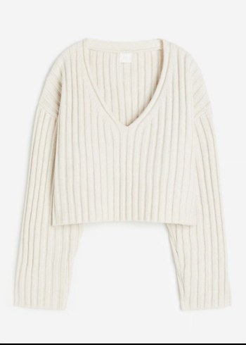 Beyaz V Yaka Kadın Kazak - Görsel 2