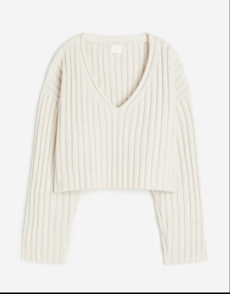 Beyaz V Yaka Kadın Kazak - Görsel 2