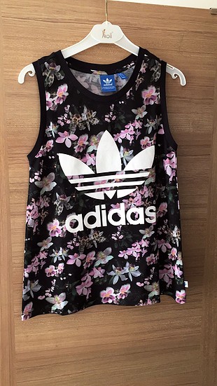 Adidas Tshirt