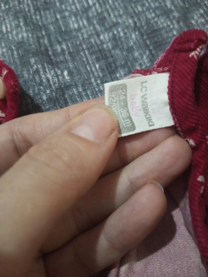 Kızlar için düğmeli kırmızı tulum - Görsel 2