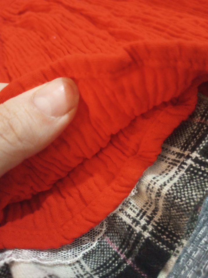 Kız Çocuk Kırmızı Nakışlı Fırfırlı Elbise - Görsel 2