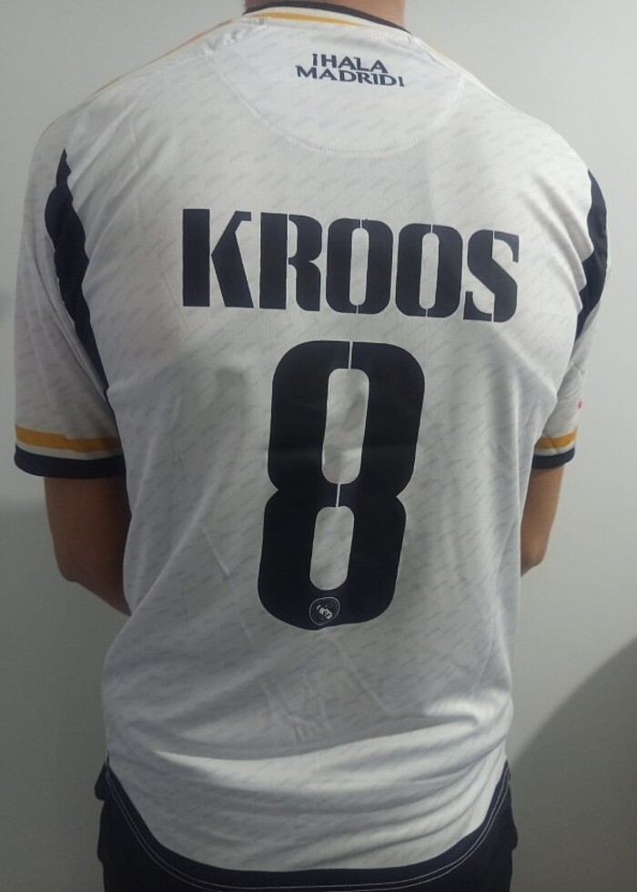 Real Madrid Kross Forması  - Görsel 3