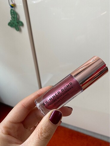 Revolution Shimmer Bomb Lipgloss