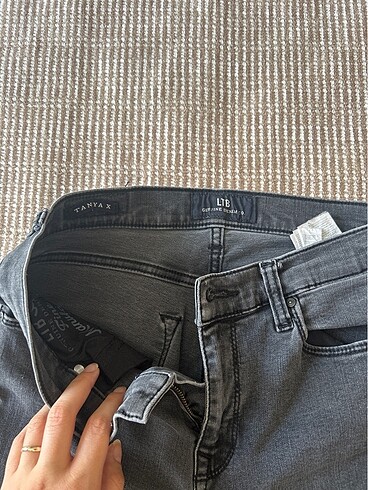 28 Beden gri Renk LTB TANYA X Kesim Jean