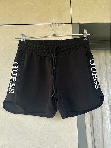 Guess şort