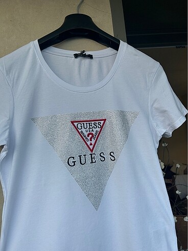 xl Beden Guess tişörtl