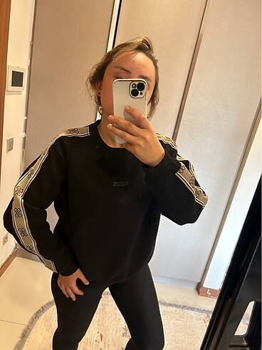 s Beden Guess sweat