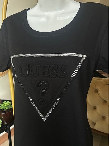 Guess tişört