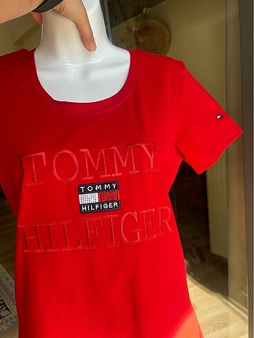 s Beden Tommy tişört