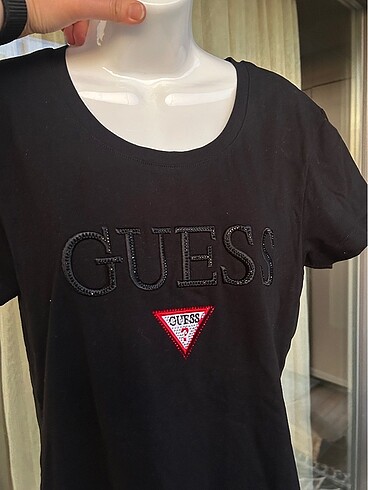 Guess tişört