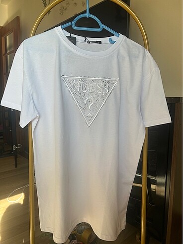 Guess tişört
