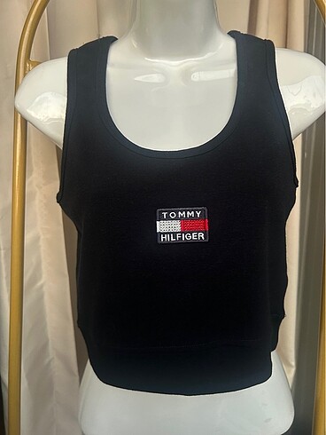 Tommy hilfiger crop