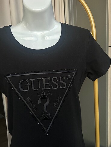 s Beden Guess tişört