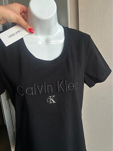 Calvin klein tişört