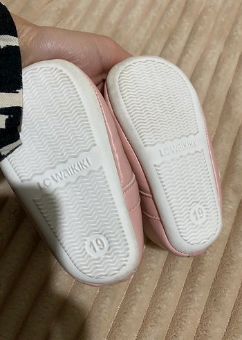 Pembe Kız Çocuk Fırfırlı Babet Ayakkabı - Görsel 3