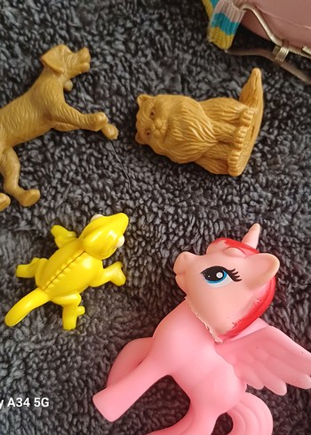 Renkli Oyuncak Seti ve Aksesuarlar - Görsel 12