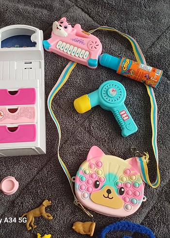 Renkli Oyuncak Seti ve Aksesuarlar - Görsel 11