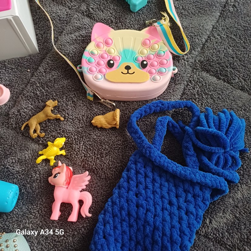 Renkli Oyuncak Seti ve Aksesuarlar - Görsel 3