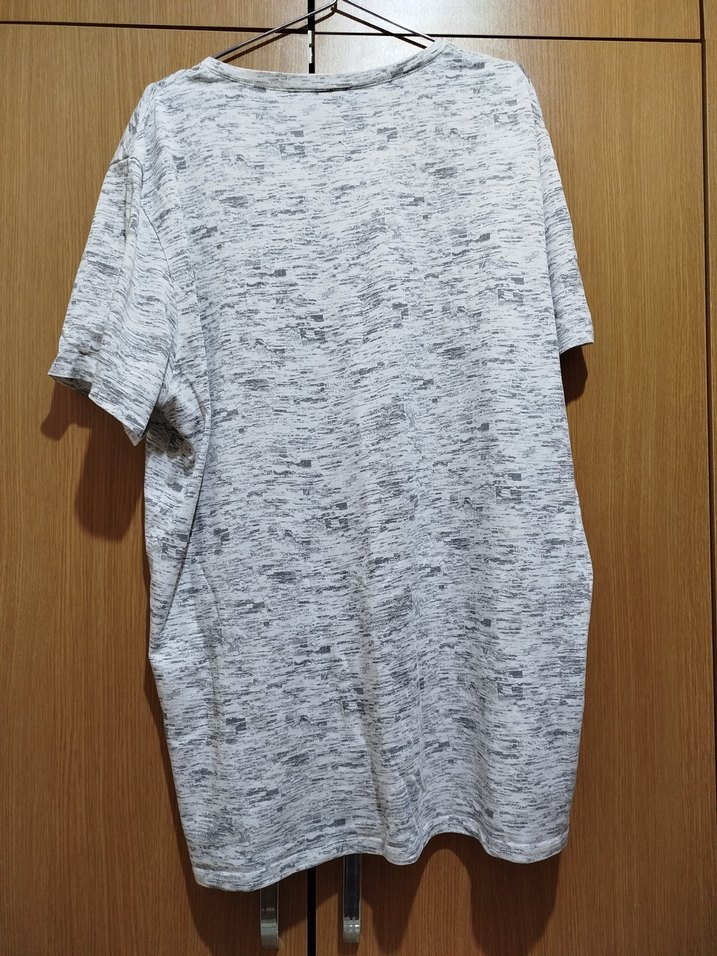 Gri Erkek Keten Kısa Kollu Tişört - Görsel 3