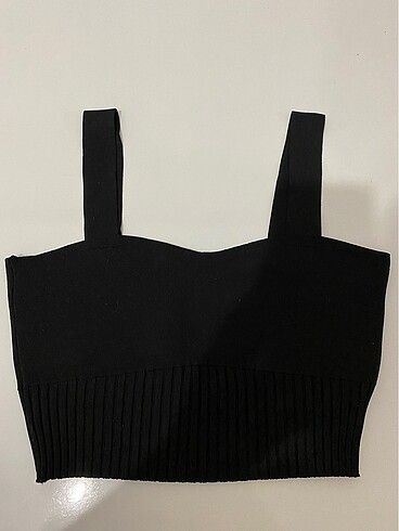 Siyah crop