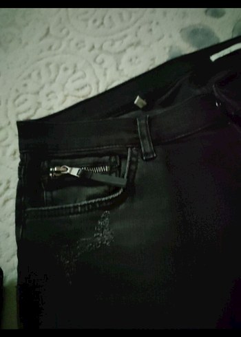 Siyah Yırtık Detaylı zaramarka Kadın Kot Pantolon - Görsel 5