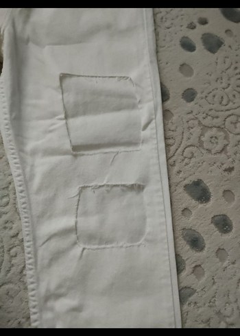 Beyaz Rahat Kesim Pamuklu Kadın Kot Pantolon - Görsel 3