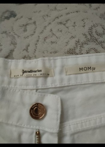 Beyaz Rahat Kesim Pamuklu Kadın Kot Pantolon - Görsel 4