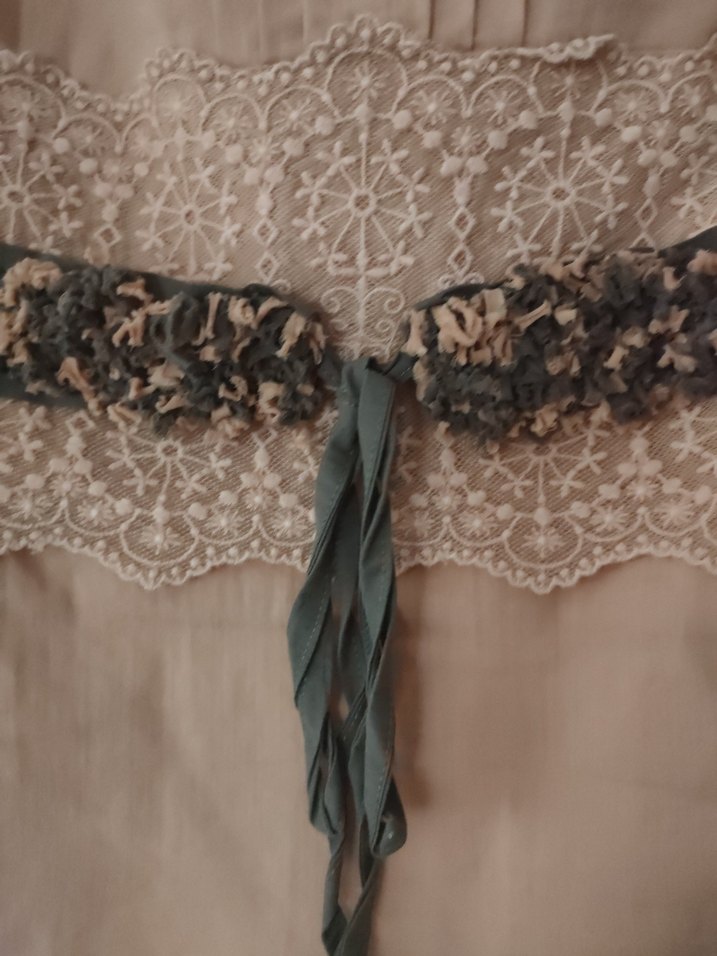 Bej Kemer Detaylı Kadın Gömlek - Görsel 4